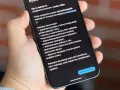 Telefon wyświetla informacje o aktualizacji do **Android 15**, w tym nowe funkcje prywatności i bezpieczeństwa.