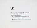 Dinozaur z gry Chrome skacze, bo jest brak internetu. Komunikat "Brak połączenia z internetem" sugeruje sprawdzenie kabli i ponowne połączenie z Wi-Fi.