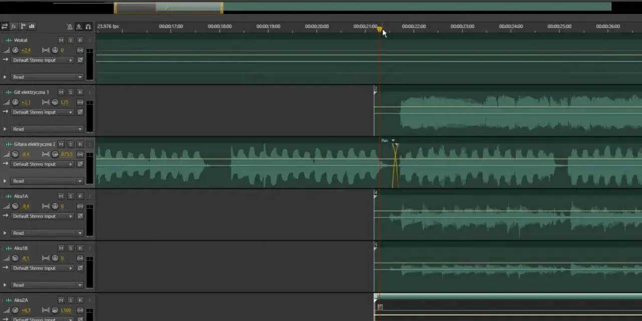 Edycja ścieżek w Adobe Audition: wokal, gitary i inne instrumenty. Widok multitrack.