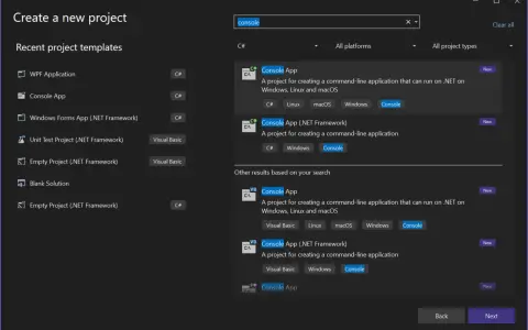 Wybieranie szablonu "Console App" w **Visual Studio** do tworzenia aplikacji konsolowej.
