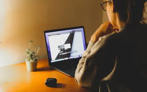 Jak otworzyć plik HTML w przeglądarce - proste sposoby i porady