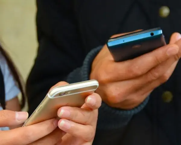 Jak pobrać aplikację Messenger na telefon - proste kroki dla każdego
