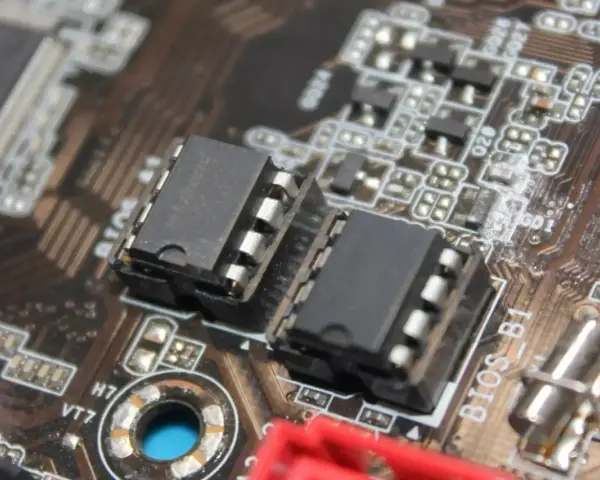 Jak włączyć BIOS w Windows 10 i uniknąć problemów z komputerem