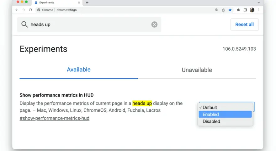 Strona chrome://flags z wyszukaniem "heads up". Opcja "Show performance metrics in HUD" jest włączona.