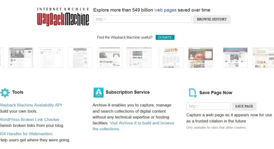 Jak znaleźć archiwalne strony internetowe i odzyskać utracone treści