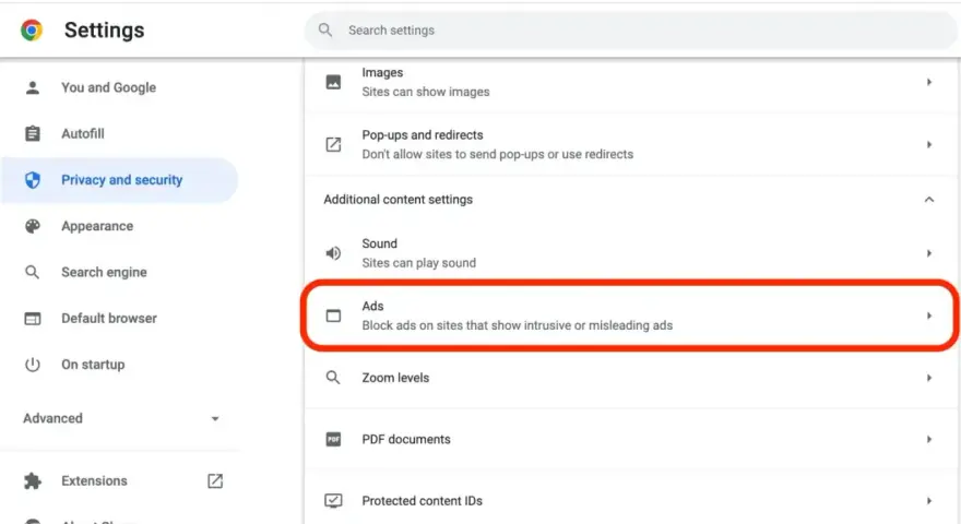 Ustawienia Chrome: sekcja "Reklamy" pozwala zarządzać tym, jak strony wyświetlają reklamy. Dowiedz się, jak wyłączyć adblocka, jeśli jest to potrzebne.